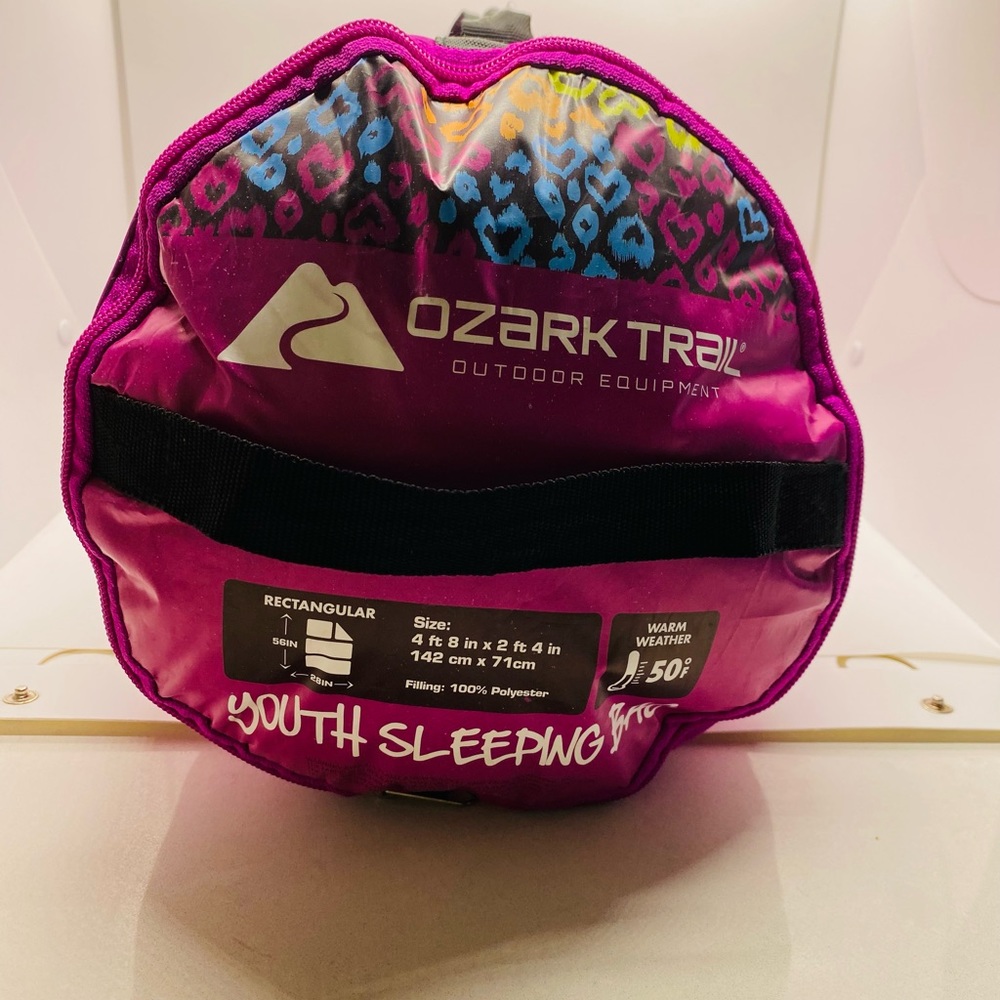 NWOT Ozark Trail Sleeping Bag Youth Warm Weather (sleepovers)